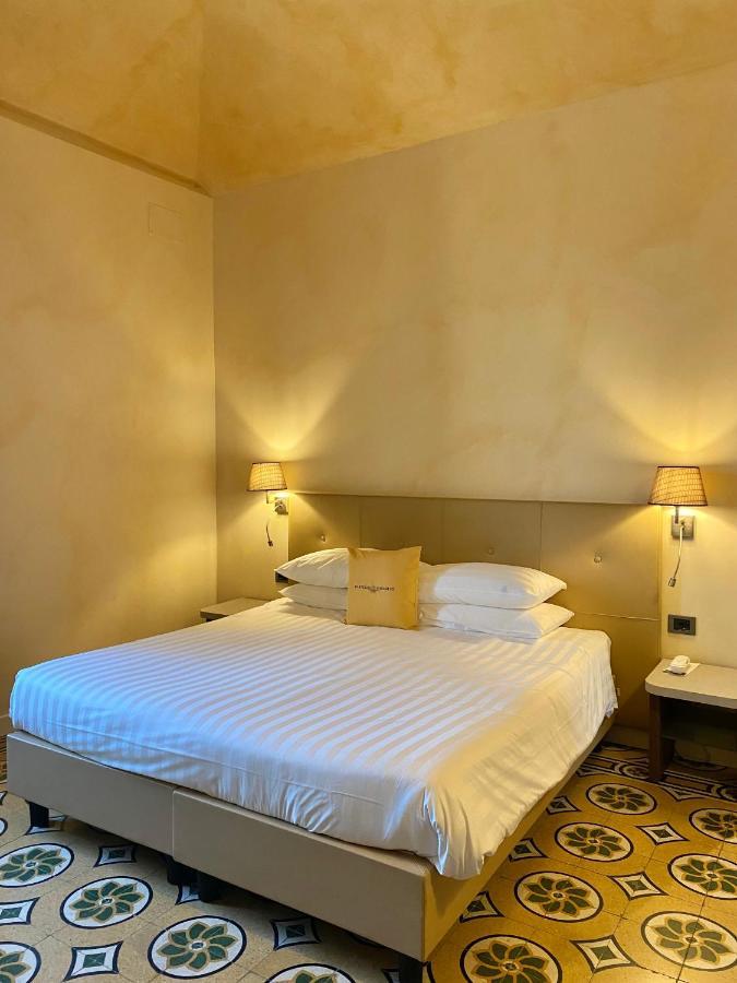 Relais & Spa Castello Di Casiglio Erba Szoba fotó