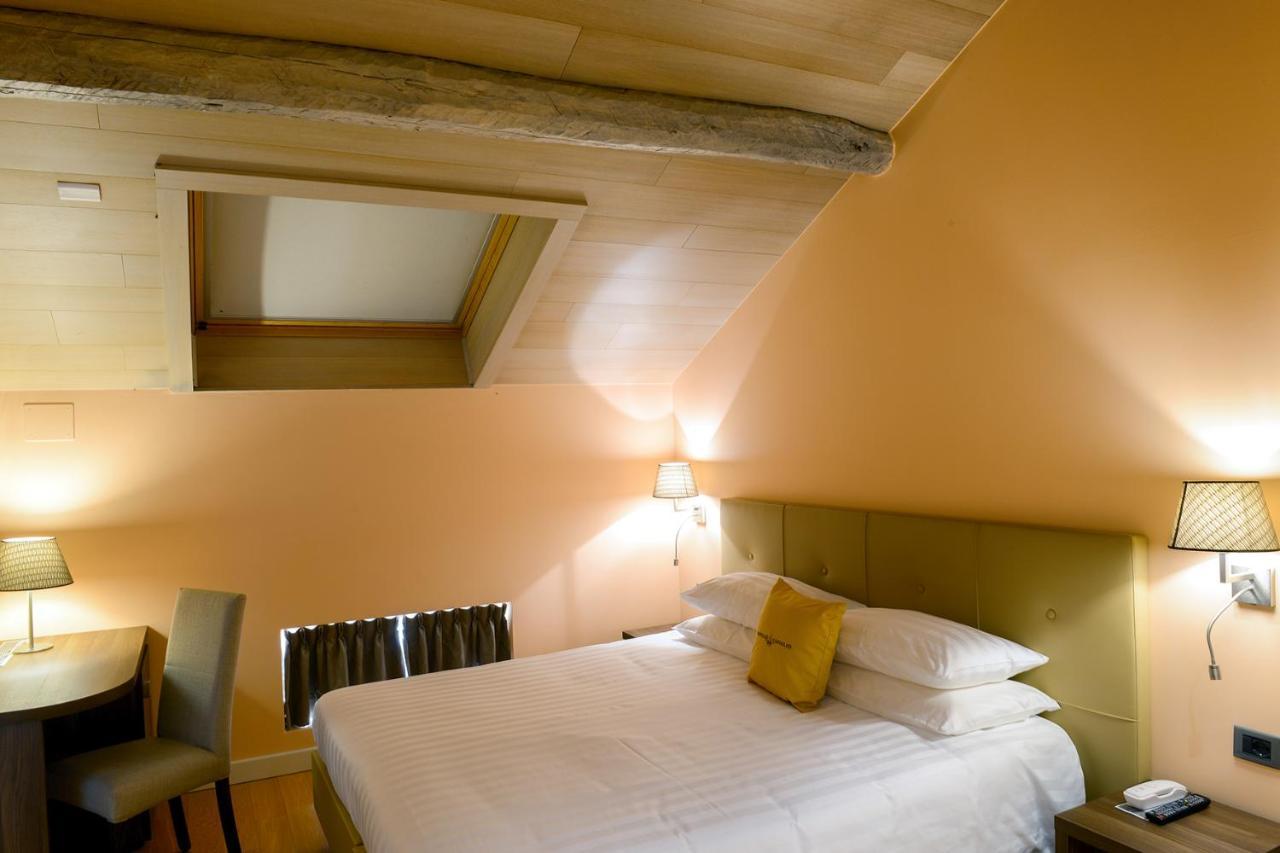 Relais & Spa Castello Di Casiglio Erba Kültér fotó
